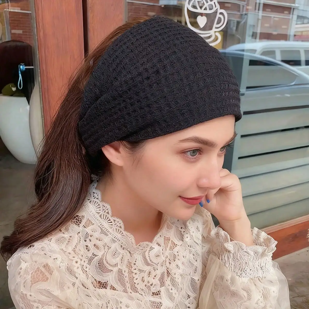 Knitted Headband In Solid Color, European And American Simple Hair Accessory, Warm And Elastic For Autumn And Winter, Suitable For Face Washing
Knitted Headband In Solid Color, European And American Simple Hair Accessory, Warm And Elastic For Autumn And Winter, Suitable For Face Washing