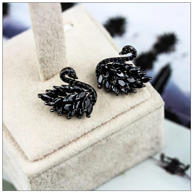 2026 Black Swan Crystal Drop Earrings 925 Sterling Silver Posts Hypoallergenic Elegant Tiffany Inspired Jewelry Gift for Women
2026 Black Swan Crystal Drop Earrings 925 Sterling Silver Posts Hypoallergenic Elegant Tiffany Inspired Jewelry Gift for Women
