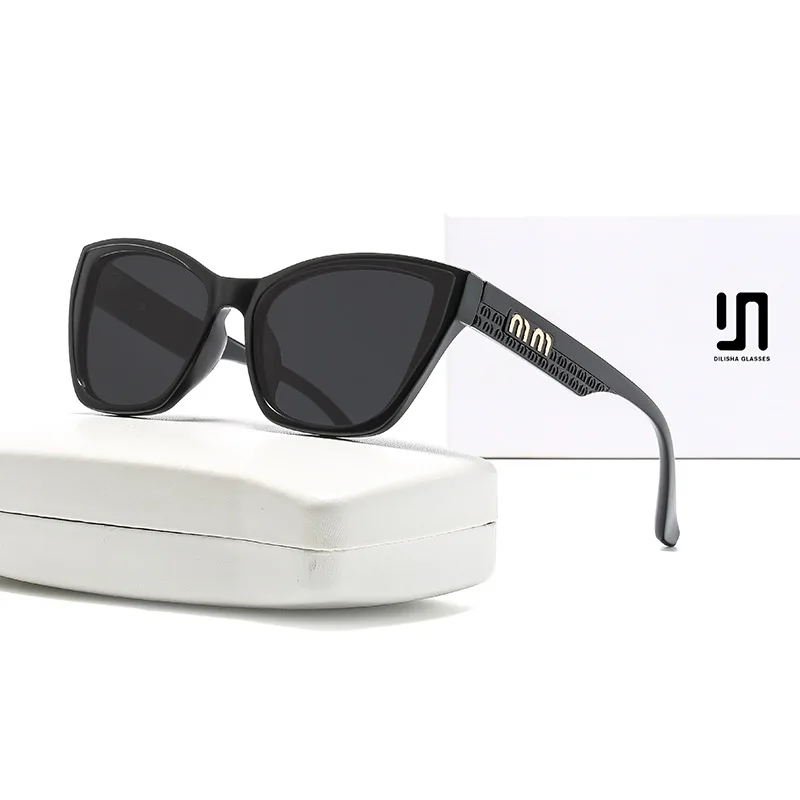 Sunglasses female high-end face small fashion retro cat-eye sunglasses outdoor sunscreen UV protection
Sunglasses female high-end face small fashion retro cat-eye sunglasses outdoor sunscreen UV protection