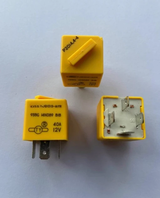 1 шт. для Ford Transit Start, кондиционер, противотуманная фара, электронный вентилятор, реле кондиционера 93BG 14N089 B1B
1 шт. для Ford Transit Start, кондиционер, противотуманная фара, электронный вентилятор, реле кондиционера 93BG 14N089 B1B