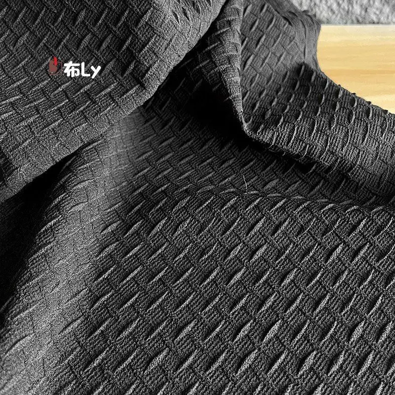 Black pleated jacquard creative three-dimensional plaid texture fabric high-end hat skirt clothing designer fabric
Black pleated jacquard creative three-dimensional plaid texture fabric high-end hat skirt clothing designer fabric