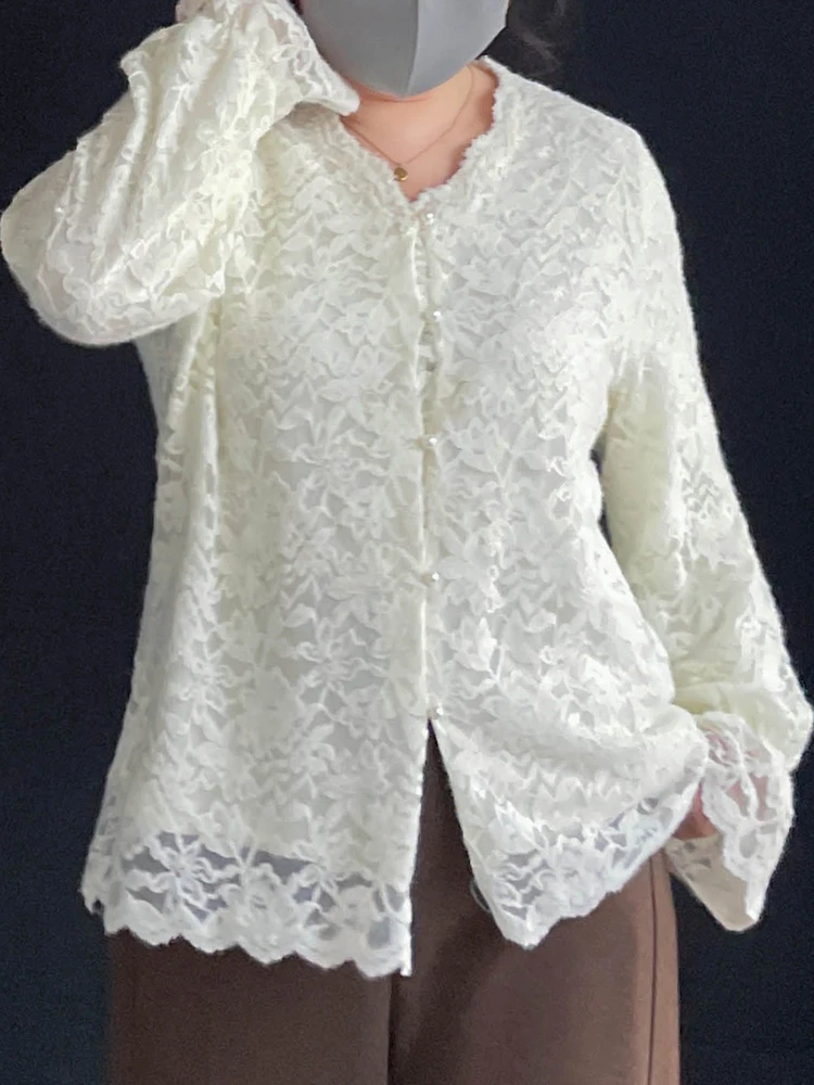 plus Size Lace Shirt Elegant Inner Wear Loose Slimming Shoulder Balloon Sleeve Long Shirt for Heavy Girls Fashionable Luxury
plus Size Lace Shirt Elegant Inner Wear Loose Slimming Shoulder Balloon Sleeve Long Shirt for Heavy Girls Fashionable Luxury