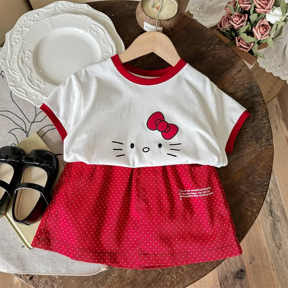 Sanrio Hello Kitty, комплект с короткой юбкой и короткими рукавами для девочек, летняя новая милая футболка с героями мультфильмов, детская юбка в горошек Kawaii
Sanrio Hello Kitty, комплект с короткой юбкой и короткими рукавами для девочек, летняя новая милая футболка с героями мультфильмов, детская юбка в горошек Kawaii