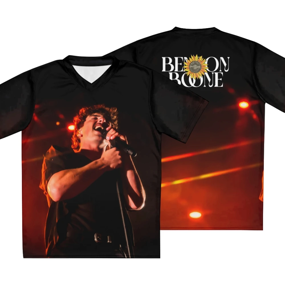 Benson Boone Merch 2025 Spring/Summer Men's and Women's Sportswear Football Jersey V-Neck T-Shirt y2k Top New
Benson Boone Merch 2025 Spring/Summer Men's and Women's Sportswear Football Jersey V-Neck T-Shirt y2k Top New
