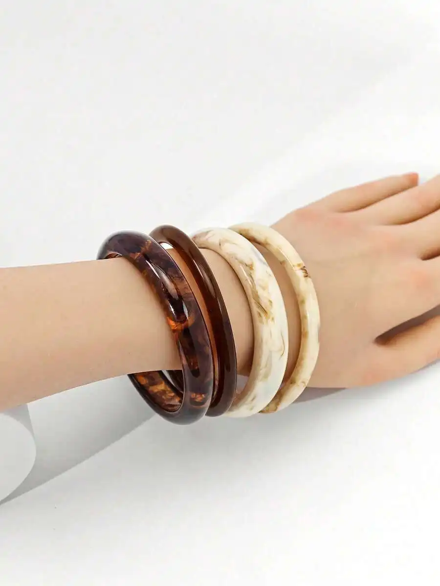4pcs Acrylic Retro Bracelet Set For Women, Minimalist Fashion Bangle, Casual Daily Wear
4pcs Acrylic Retro Bracelet Set For Women, Minimalist Fashion Bangle, Casual Daily Wear