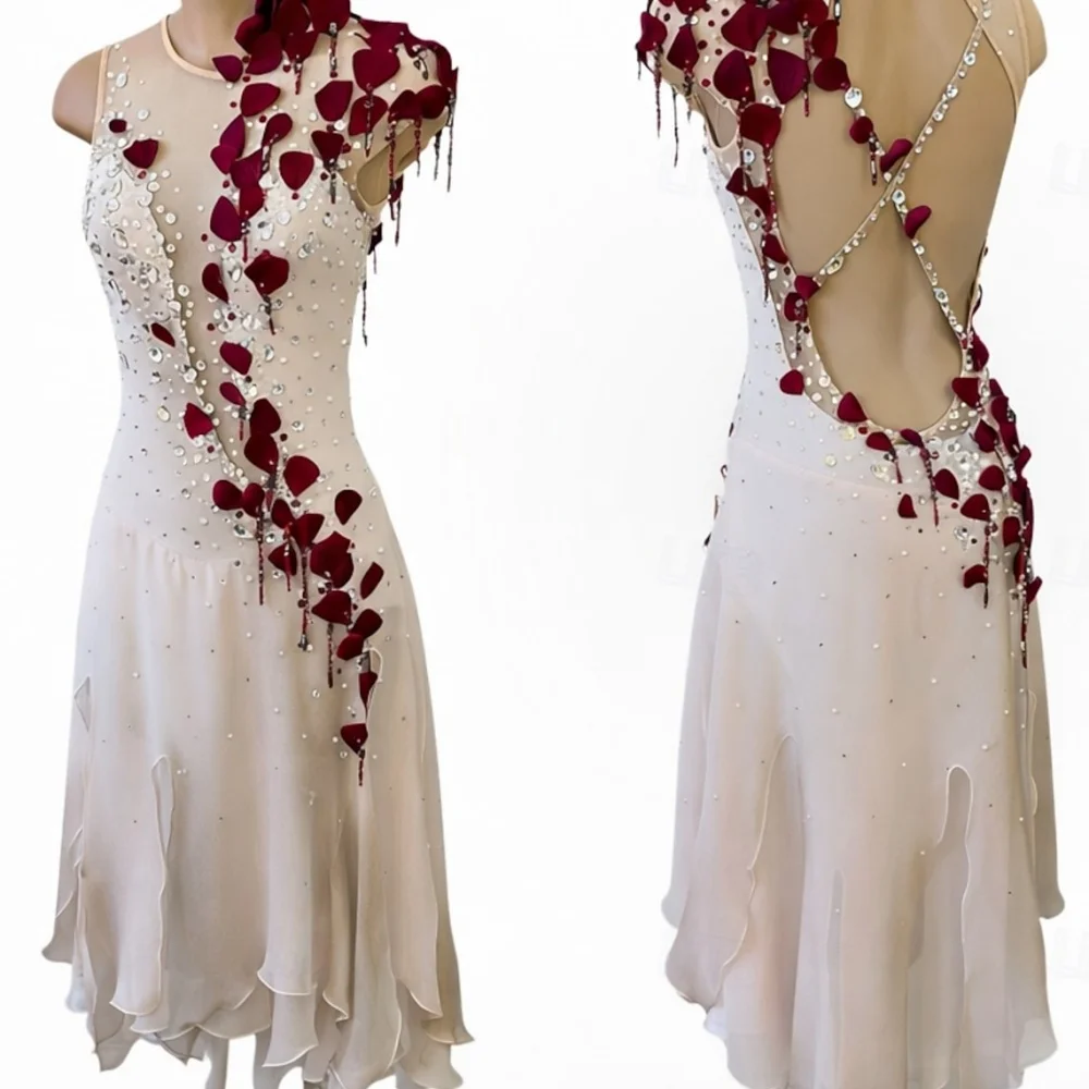 Professional Figure Skating Outfit Crystal Decor Spliced Skirt Lightweight Soft Fabric For Kids Girls Competition Stage Display
Professional Figure Skating Outfit Crystal Decor Spliced Skirt Lightweight Soft Fabric For Kids Girls Competition Stage Display