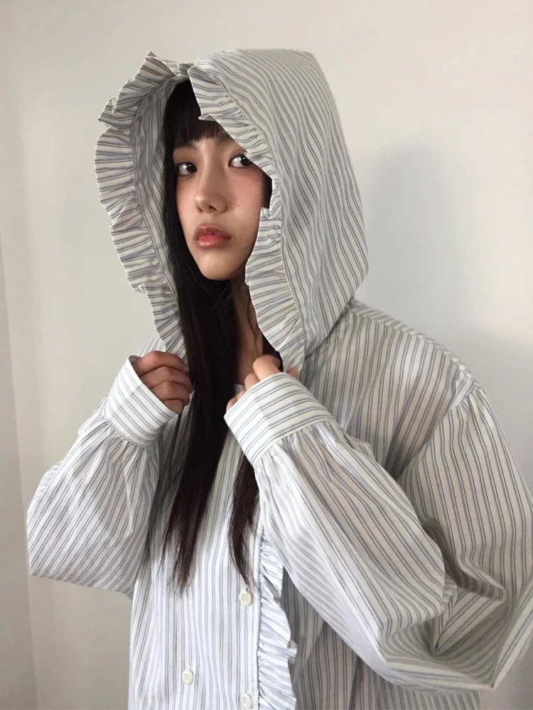 Loose Long Sve Striped irt with Hood for Women Spring New Sle Retro Bla And White Floral Lace Outerwear by Lianglian...
Loose Long Sve Striped irt with Hood for Women Spring New Sle Retro Bla And White Floral Lace Outerwear by Lianglian...
