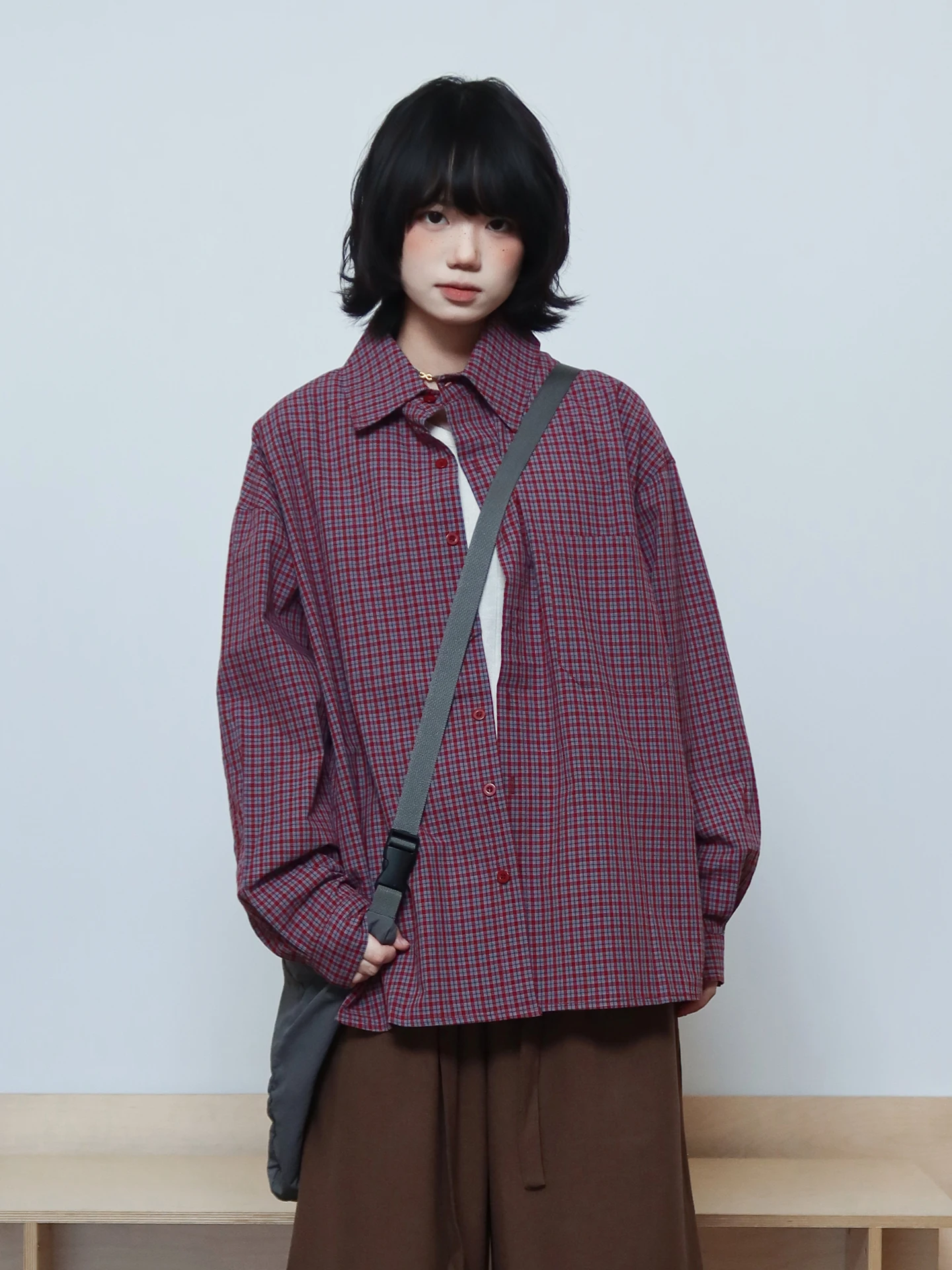 Loose Cotton Plaid Shirt Simple Style Japanese Grid Pattern Casual Breathable Long Sleeve Collar Youth Commute Vintage Shirt
Loose Cotton Plaid Shirt Simple Style Japanese Grid Pattern Casual Breathable Long Sleeve Collar Youth Commute Vintage Shirt