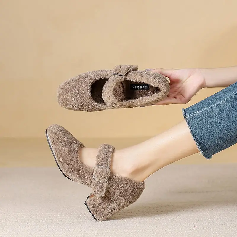 French Style Winter Warm Fleece Lined High Heel Chunky Heel Single Shoes Gentle Soft Fur Shoes Korean Style Rubber Sole
French Style Winter Warm Fleece Lined High Heel Chunky Heel Single Shoes Gentle Soft Fur Shoes Korean Style Rubber Sole