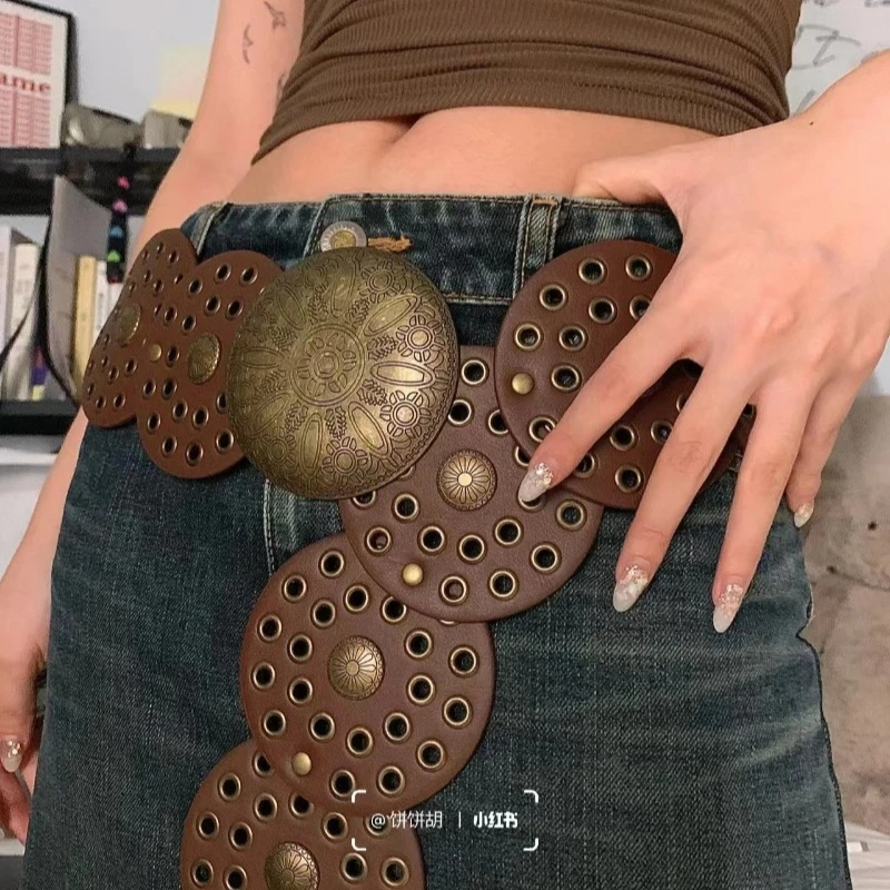 Women's Western Denim Belt High Quality Metal Hollow Ladies Trend Wide Waistband Vintage Personalized Round Belts
Women's Western Denim Belt High Quality Metal Hollow Ladies Trend Wide Waistband Vintage Personalized Round Belts