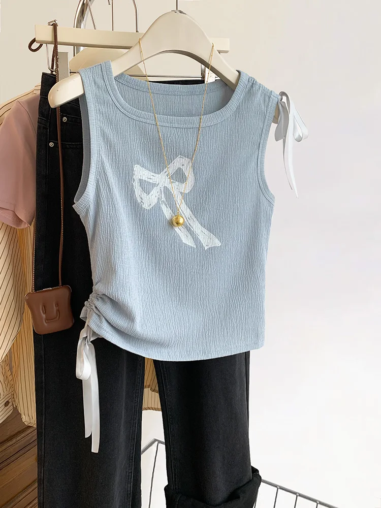 Women Sweet Bow Knitted Vest Summer New Round Neck Aesthetic Tank Tops Fashion Sleeveless Slim Tops Chic Design
Women Sweet Bow Knitted Vest Summer New Round Neck Aesthetic Tank Tops Fashion Sleeveless Slim Tops Chic Design