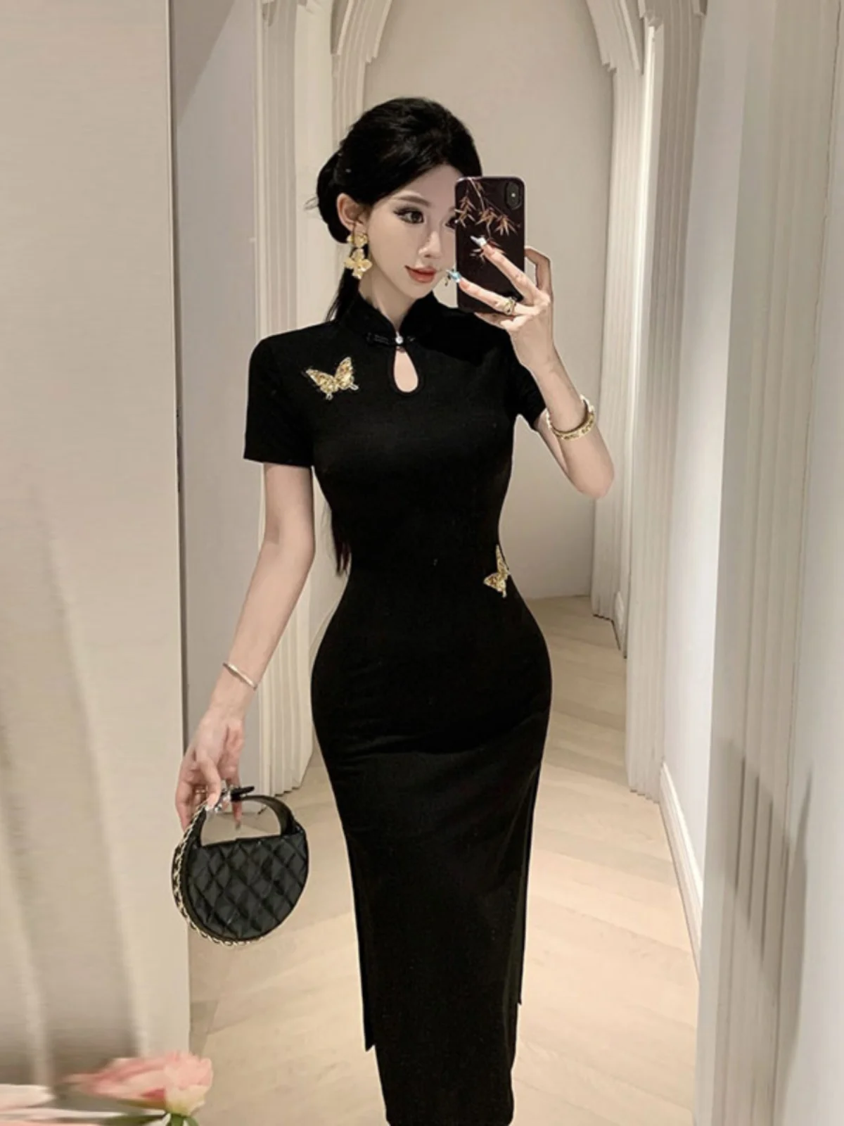 New Chinese Style Hepburn Inspired Bodycon Dress Long Qipao Skirt Short Sleeve High Waist Polymodal Fiber Summer New Arrival
New Chinese Style Hepburn Inspired Bodycon Dress Long Qipao Skirt Short Sleeve High Waist Polymodal Fiber Summer New Arrival