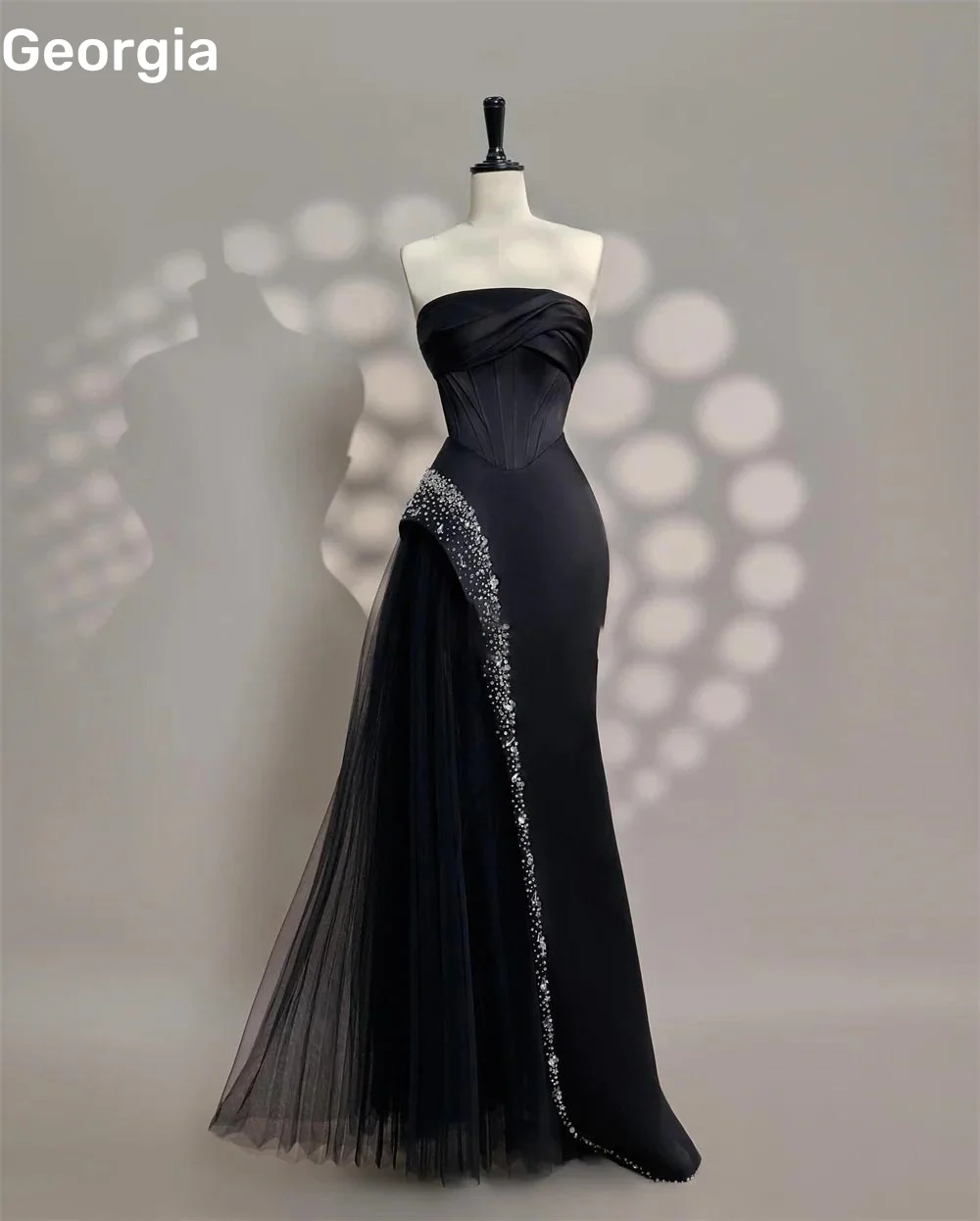 Customized Evening Dresses A-Line Strapless Floor-Length Wedding Dress Beadings Zipper Up Sleeveless Luxury Evening Dresses
Customized Evening Dresses A-Line Strapless Floor-Length Wedding Dress Beadings Zipper Up Sleeveless Luxury Evening Dresses