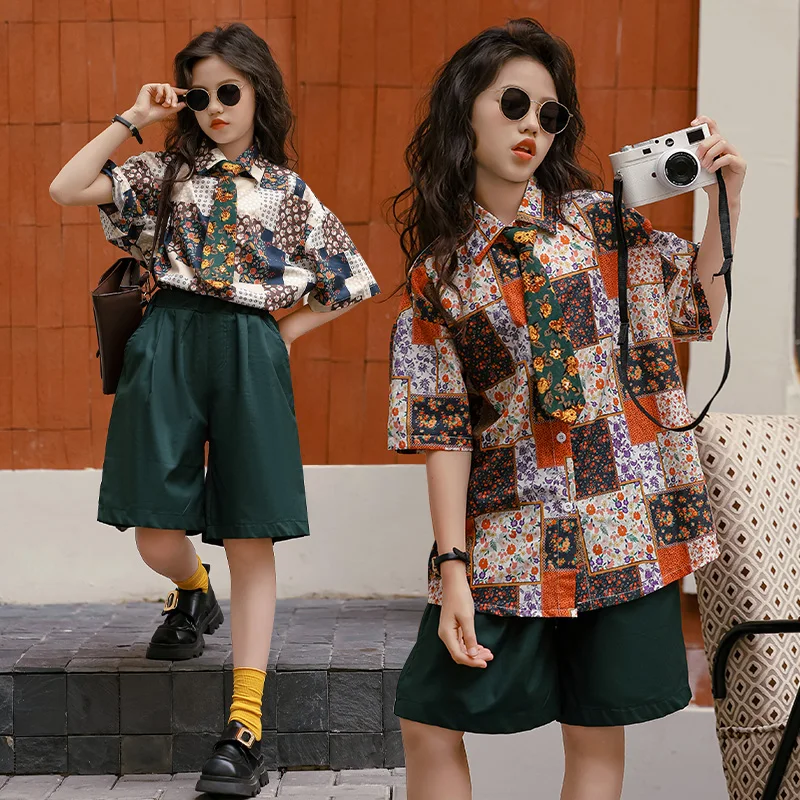 10 12 14 Summer junior girls Shorts Set Retro short sleeved shirt+belt+Wide leg shorts 3pcs teen kid clothes suit child outfits
10 12 14 Summer junior girls Shorts Set Retro short sleeved shirt+belt+Wide leg shorts 3pcs teen kid clothes suit child outfits