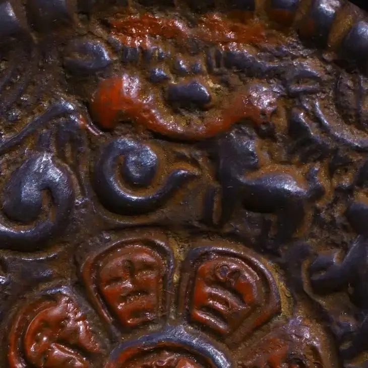 3" Tibetan Temple Collection Old Bronze Cinnabar Gilded Shakyamuni Buddha Jiugong Gossip Card Amulet Pendant Town House Exorcism
3" Tibetan Temple Collection Old Bronze Cinnabar Gilded Shakyamuni Buddha Jiugong Gossip Card Amulet Pendant Town House Exorcism