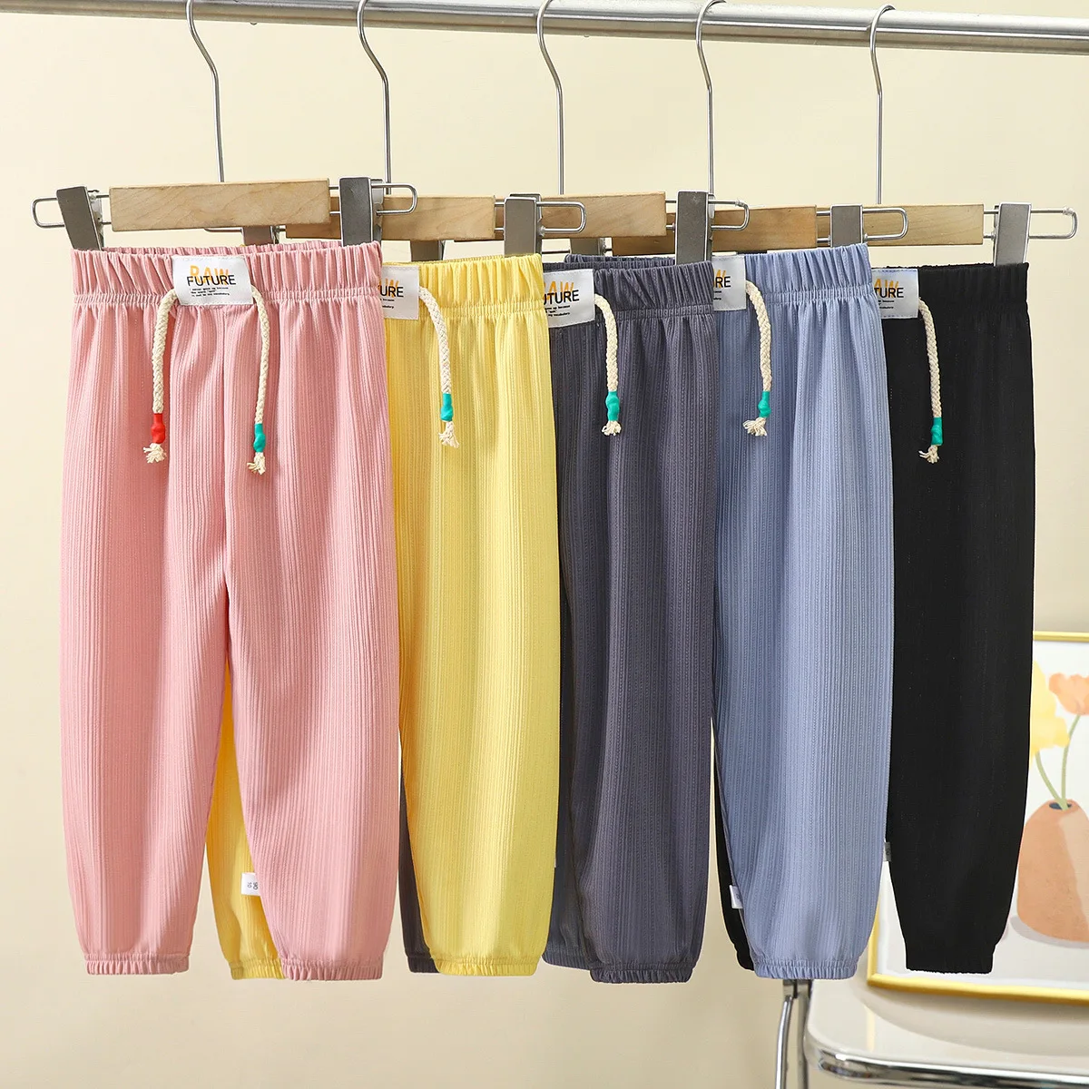Casual Fashion Trousers Spring Summer Mosquito Resistant Pants Toddler New Loose Trousers Outer Sport Boys Girls Versatile Pants
Casual Fashion Trousers Spring Summer Mosquito Resistant Pants Toddler New Loose Trousers Outer Sport Boys Girls Versatile Pants