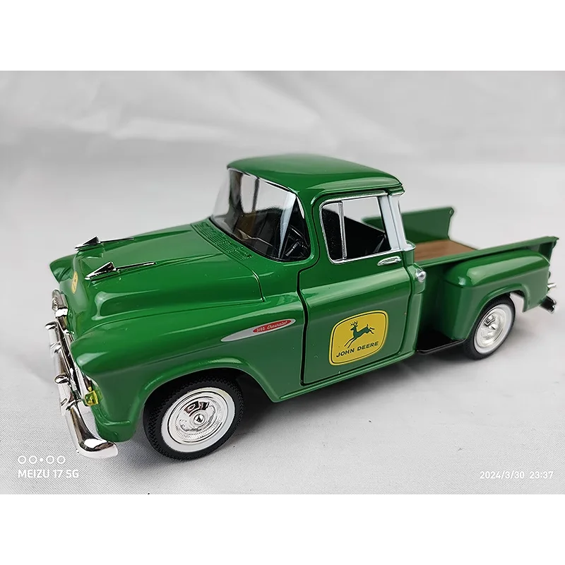 Diecast SpecCast 1:25 Scale Chevrolet Painted Pickup Alloy Car Model Collectible Toy Gift Souvenir Display Ornament
Diecast SpecCast 1:25 Scale Chevrolet Painted Pickup Alloy Car Model Collectible Toy Gift Souvenir Display Ornament