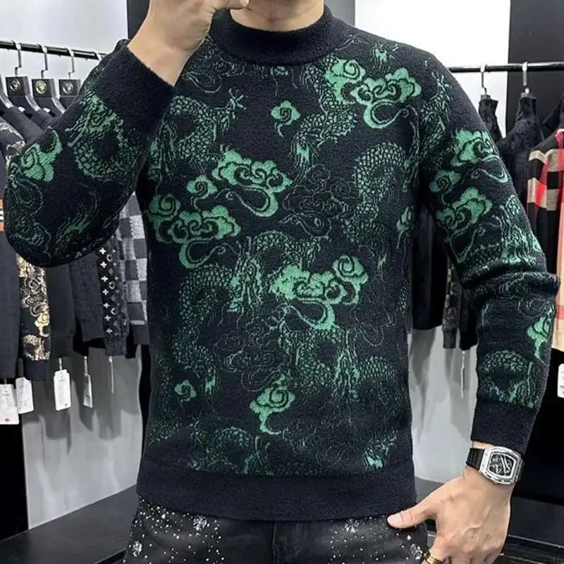 Fashion Knitted Sweater Men Mock Neck Warm Keeping Sweater Pullover European High Quality Men Pullovers Loong Print Streetwear
Fashion Knitted Sweater Men Mock Neck Warm Keeping Sweater Pullover European High Quality Men Pullovers Loong Print Streetwear