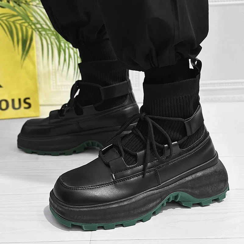 Men's Boots The New Fashion Wild Thick Bottom Comfortable Non-slip Wear-Resistant Explosive Style Spring and Autumn Zapatos
Men's Boots The New Fashion Wild Thick Bottom Comfortable Non-slip Wear-Resistant Explosive Style Spring and Autumn Zapatos