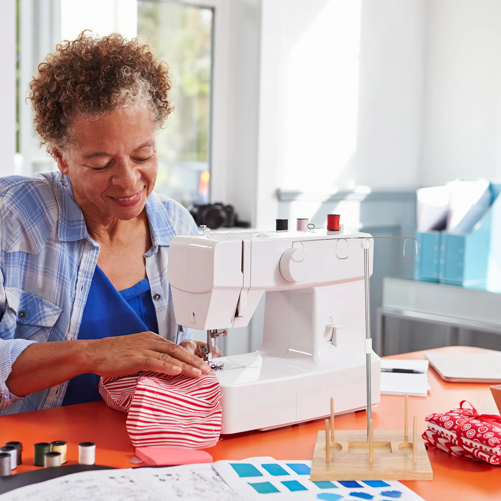 Wooden Thread Spool Holder Stand for Home Sewing Machines Large Spool Design Efficient Overlocking Professional Stitches
Wooden Thread Spool Holder Stand for Home Sewing Machines Large Spool Design Efficient Overlocking Professional Stitches