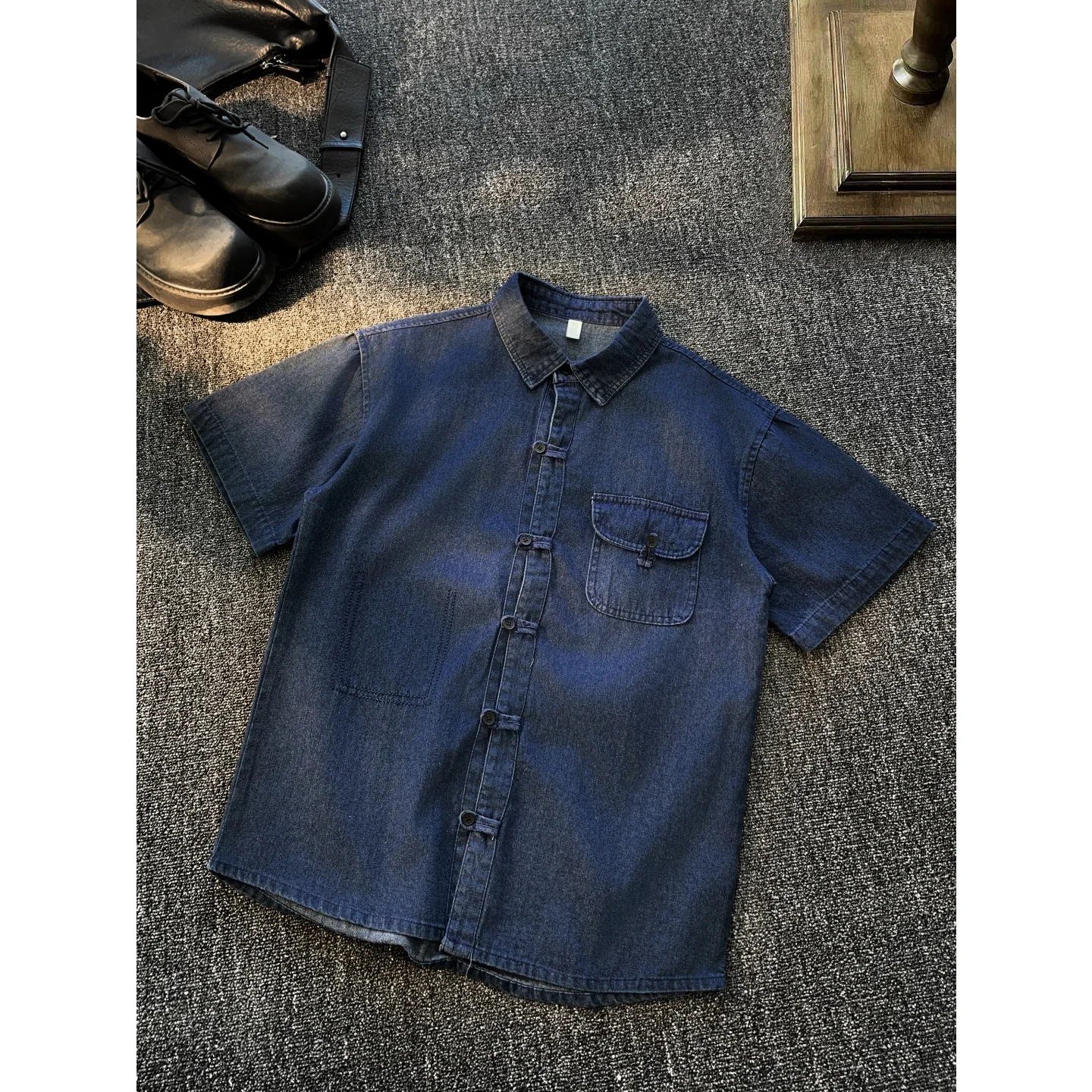New Chinese Style Button down Short Sleeve Men's Denim Shirt Casual Summer Fashion High End Feeling Outerwear Jacket
New Chinese Style Button down Short Sleeve Men's Denim Shirt Casual Summer Fashion High End Feeling Outerwear Jacket