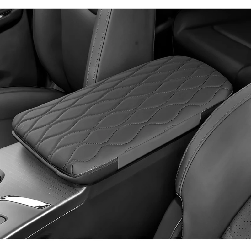 Car Center Armrest Box Heightening Pad Protective Cover Storage Box Pad For Cadillac LYRIQ Special Car Accessories Tools
Car Center Armrest Box Heightening Pad Protective Cover Storage Box Pad For Cadillac LYRIQ Special Car Accessories Tools