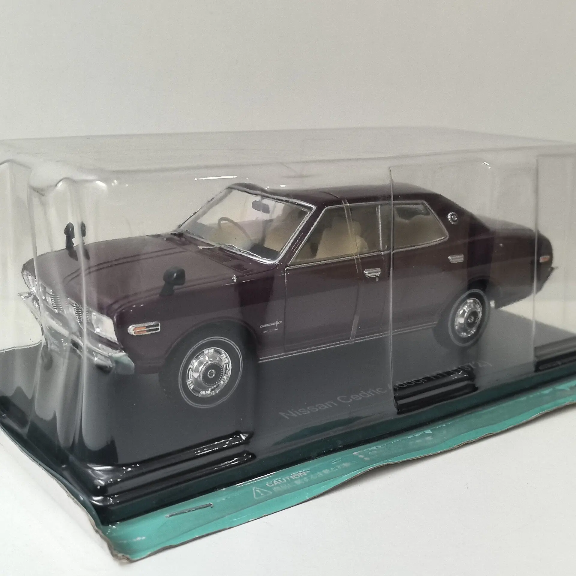 Diecast IXO 1/24 Scale CEDRIC 4DOOR HT 1972 42 Alloy Car Model
Diecast IXO 1/24 Scale CEDRIC 4DOOR HT 1972 42 Alloy Car Model