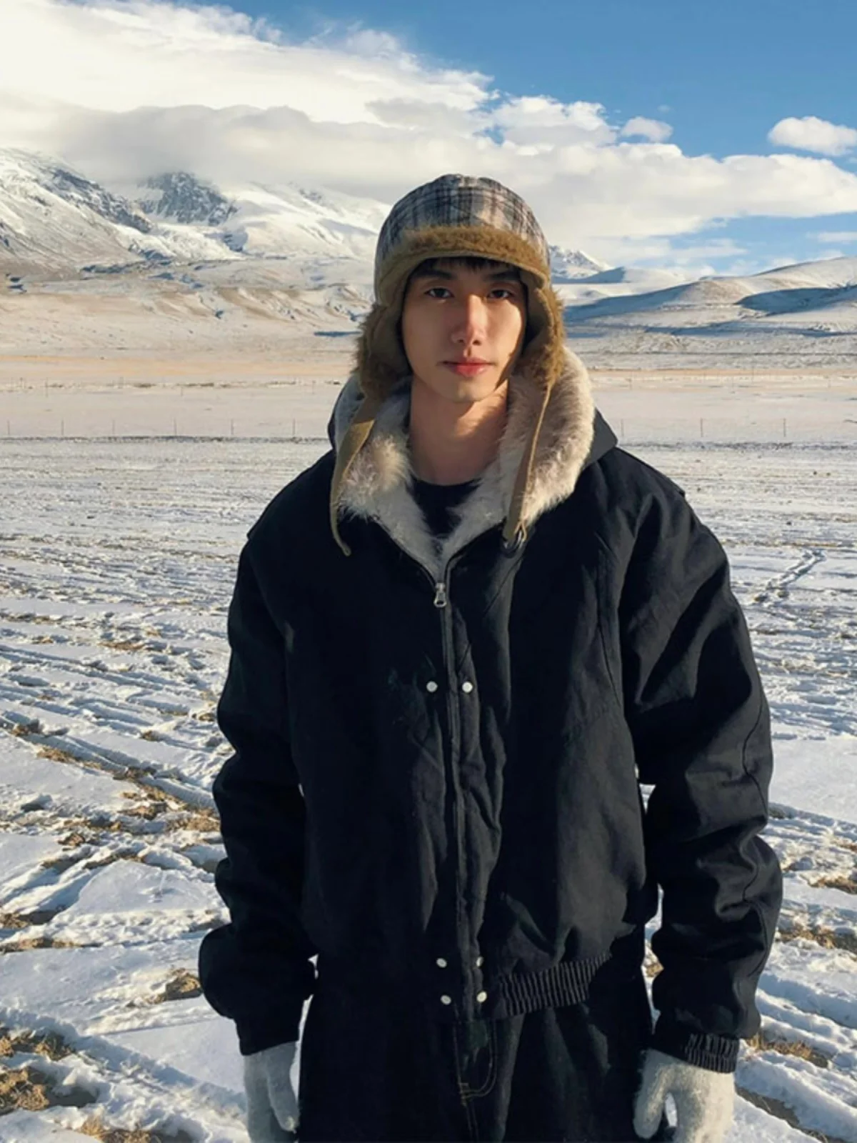 American Retro Men's Cotton Jaet with Hood Thiened Lamb Fur Collar ort Sle Winter Warm Outerwear Coat Zipper Closure
American Retro Men's Cotton Jaet with Hood Thiened Lamb Fur Collar ort Sle Winter Warm Outerwear Coat Zipper Closure