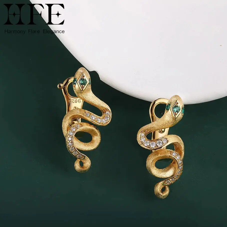 HFE Moissanite Snake-Shaped Stud Earrings 925 Sterling Silver Fashion Unique Lab-Grown Emerald K Gold Women's Fine Jewelry
HFE Moissanite Snake-Shaped Stud Earrings 925 Sterling Silver Fashion Unique Lab-Grown Emerald K Gold Women's Fine Jewelry