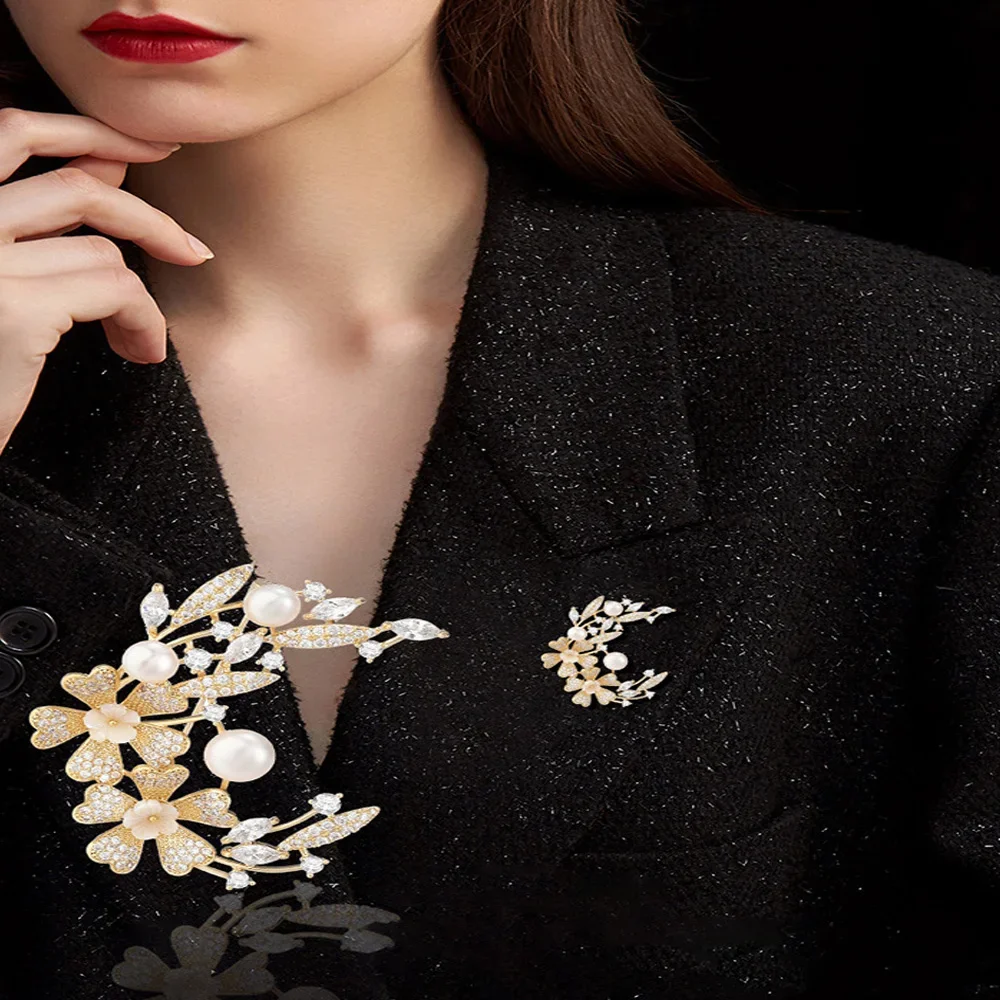 Moon Flower Brooches for Women Pearl Zircon Pins Brooch Exquisite Women's Jewelry Accessories High Quality Gifts 2024 New
Moon Flower Brooches for Women Pearl Zircon Pins Brooch Exquisite Women's Jewelry Accessories High Quality Gifts 2024 New