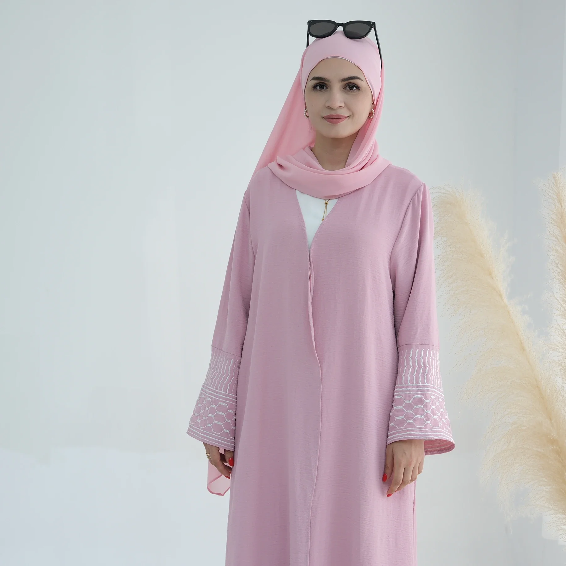 Eid Party Embroidery Muslim Women Open Abaya Cardigan Maxi Dress Turkey Dubai Saudi Kimono Islamic Arabic Robe Ramadan Jalabiya
Eid Party Embroidery Muslim Women Open Abaya Cardigan Maxi Dress Turkey Dubai Saudi Kimono Islamic Arabic Robe Ramadan Jalabiya