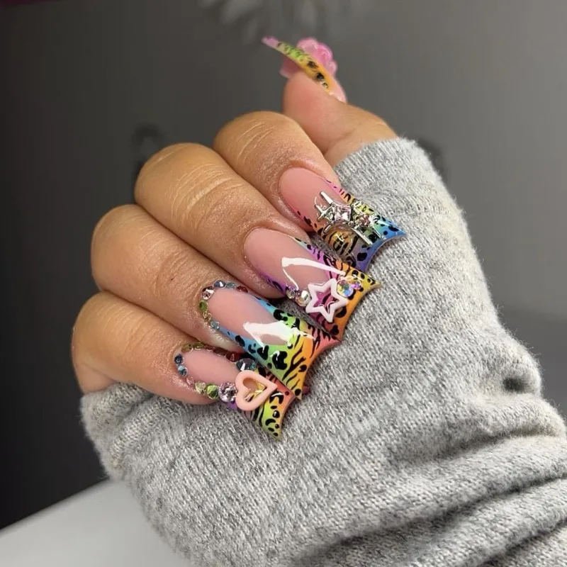 Trendy&Chic Duckbill Press-On Nails Brown Leopard Print with Heart Design & French Tips Detachable False Nails for Women Wear
Trendy&Chic Duckbill Press-On Nails Brown Leopard Print with Heart Design & French Tips Detachable False Nails for Women Wear