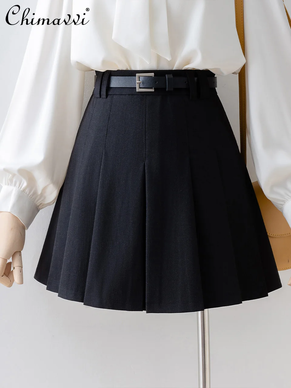 Black Suit Mini Skirt for Women 2024 Spring Summer Preppy Style Sweet JK High Waist Slim Fit A- line Short Pleated Skirts
Black Suit Mini Skirt for Women 2024 Spring Summer Preppy Style Sweet JK High Waist Slim Fit A- line Short Pleated Skirts