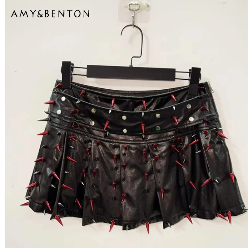 Original Punk Black PU Leather Pleated Women's Short Skirt New Goth Retro Design Sweet Cool Sexy Versatile Mini Skirts Ladies
Original Punk Black PU Leather Pleated Women's Short Skirt New Goth Retro Design Sweet Cool Sexy Versatile Mini Skirts Ladies