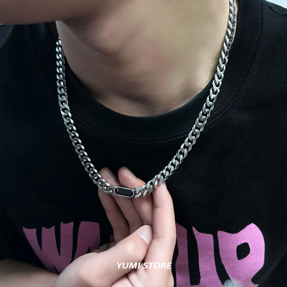 Hip Hop Shell Splicing Nk Necklace For Man Woman Non Fading Titanium Steel New Kpop Clavicle Sweater Chain Luxury Couple Jewelry
Hip Hop Shell Splicing Nk Necklace For Man Woman Non Fading Titanium Steel New Kpop Clavicle Sweater Chain Luxury Couple Jewelry