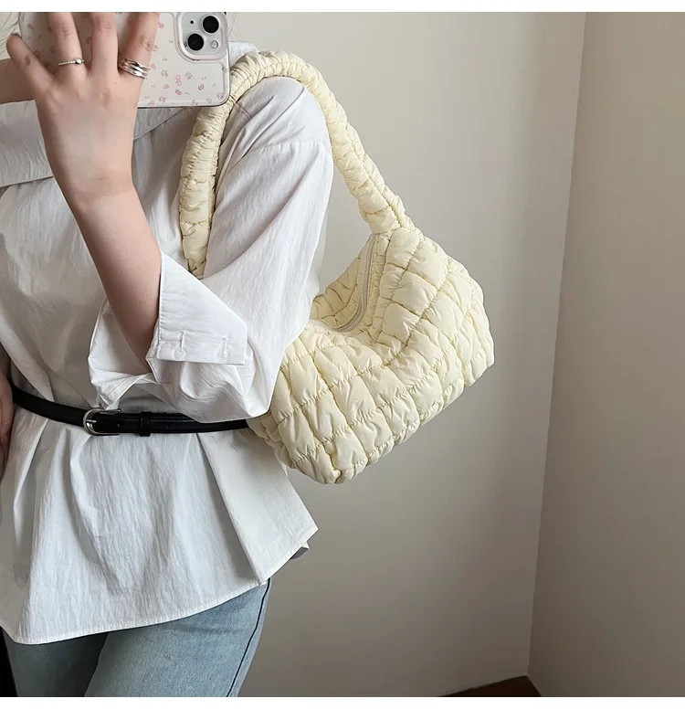 2025 New Fashion Pleated Cloud Bag - Premium Textured Small Messenger Bag for Women - Versatile & Portable Shoulder Bag
2025 New Fashion Pleated Cloud Bag - Premium Textured Small Messenger Bag for Women - Versatile & Portable Shoulder Bag