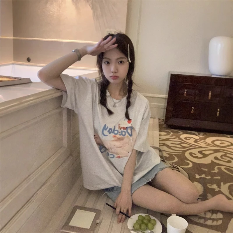 Cute Kitty Upprinting Round Collar T-shirt Women Summer Korean Style Simple Versatile Tops Lady Commuting Leisure Loose T-shirt
Cute Kitty Upprinting Round Collar T-shirt Women Summer Korean Style Simple Versatile Tops Lady Commuting Leisure Loose T-shirt