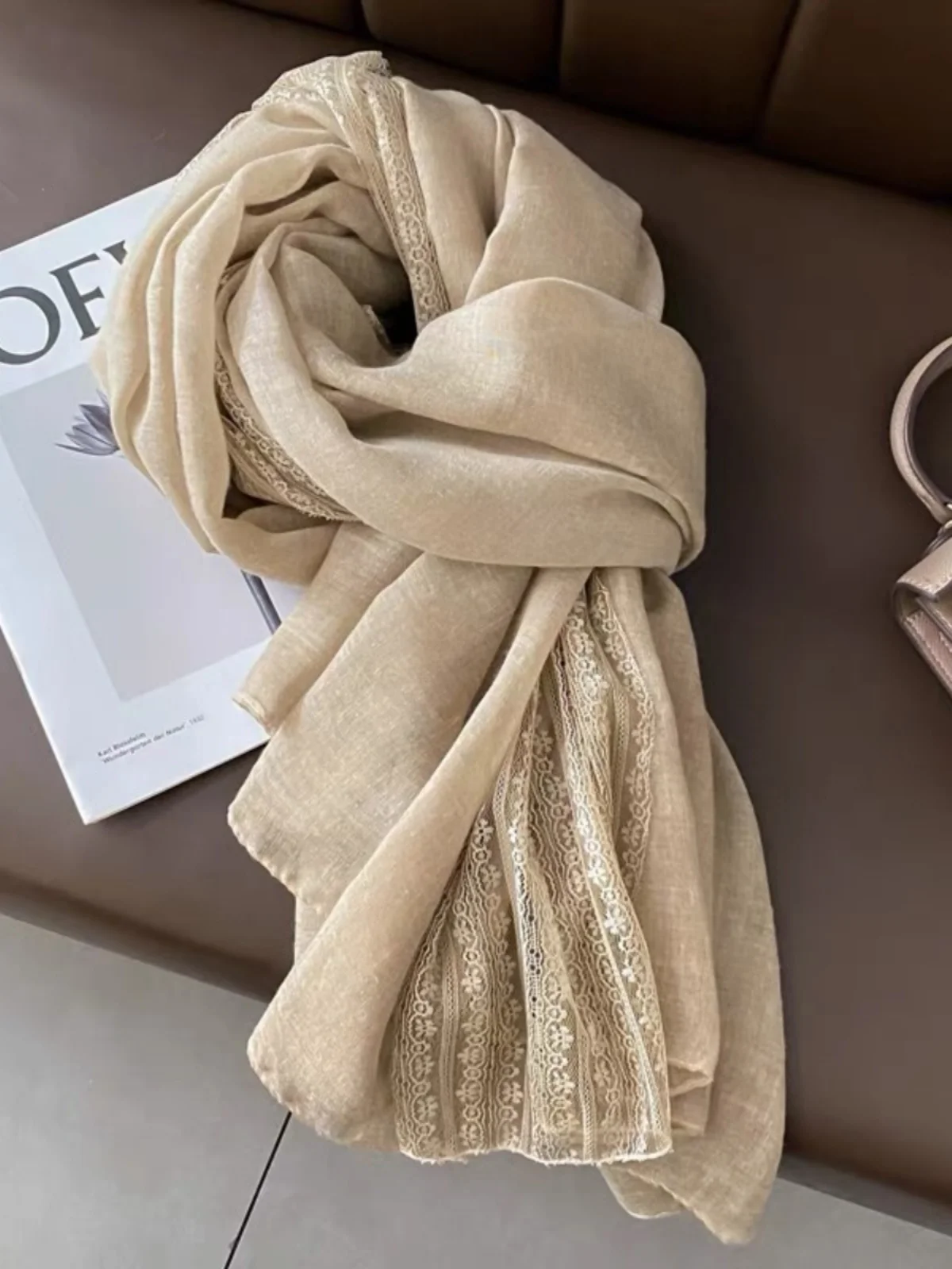 Spring Autumn New Sle Women's Long Cotton Linen Multi-Functional Scarf Faionable Ne Protection awl Artistic Silk Scarf
Spring Autumn New Sle Women's Long Cotton Linen Multi-Functional Scarf Faionable Ne Protection awl Artistic Silk Scarf
