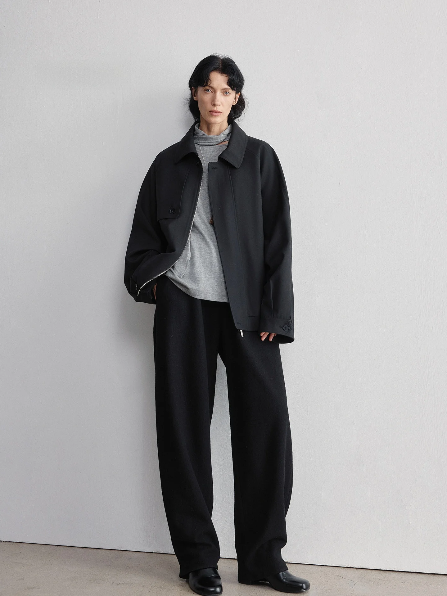 Женские зимние легкие шерстяные брюки WUUO с двойным слоем, роскошные, повседневные, с эластичным поясом, фасон «банан», с эффектом драпировки
Женские зимние легкие шерстяные брюки WUUO с двойным слоем, роскошные, повседневные, с эластичным поясом, фасон «банан», с эффектом драпировки