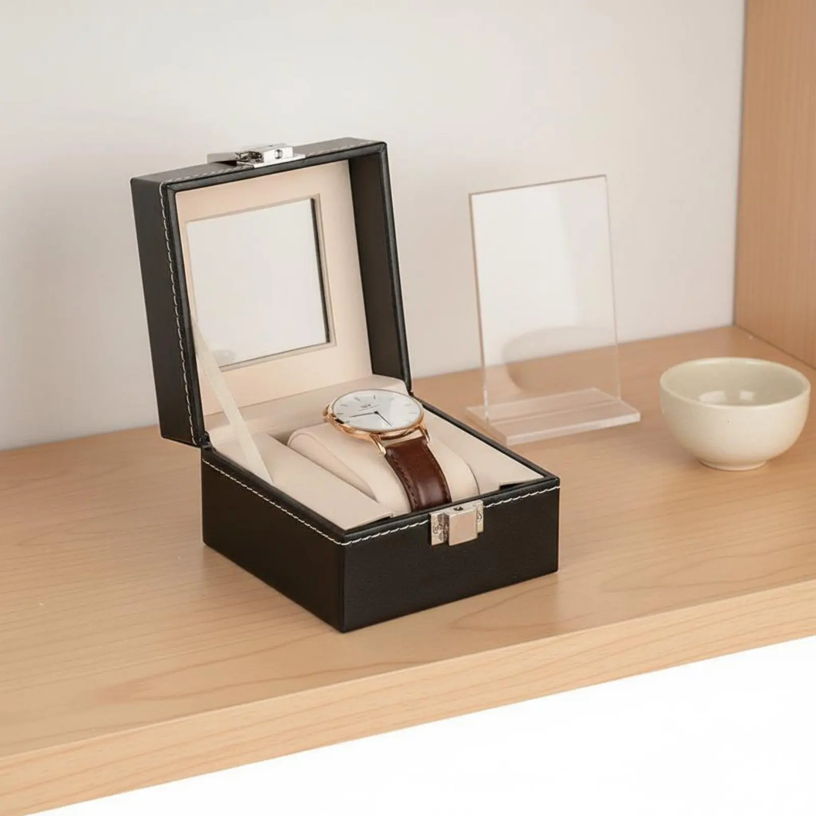 Single Watch Display Box Soft Interior Lining Single Watch Box Secure Clasp Scuff Resistant
Single Watch Display Box Soft Interior Lining Single Watch Box Secure Clasp Scuff Resistant
