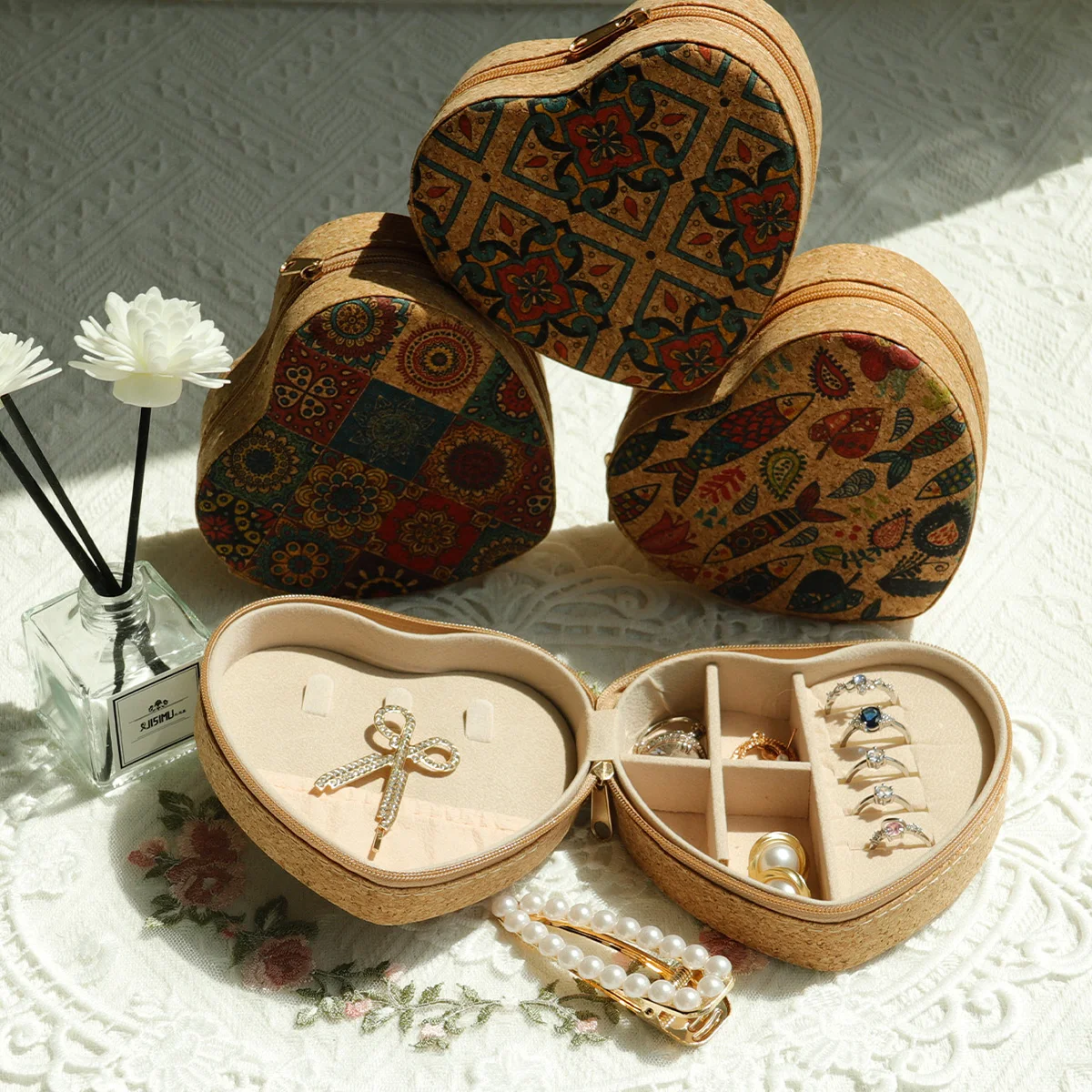 Heart Shaped Cork Jewelry Box Lightweight Vintage Earrings Storage Boxes Earrings Necklace Rings Case Portable Zipper Organizer
Heart Shaped Cork Jewelry Box Lightweight Vintage Earrings Storage Boxes Earrings Necklace Rings Case Portable Zipper Organizer