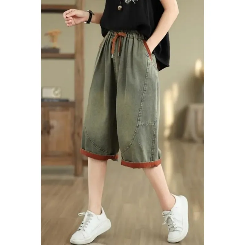 Plus Size Vintage Denim Bermuda Shorts Women Elastic Drawstring Waist Spliced Wide Leg Casual Shorts Summer
Plus Size Vintage Denim Bermuda Shorts Women Elastic Drawstring Waist Spliced Wide Leg Casual Shorts Summer