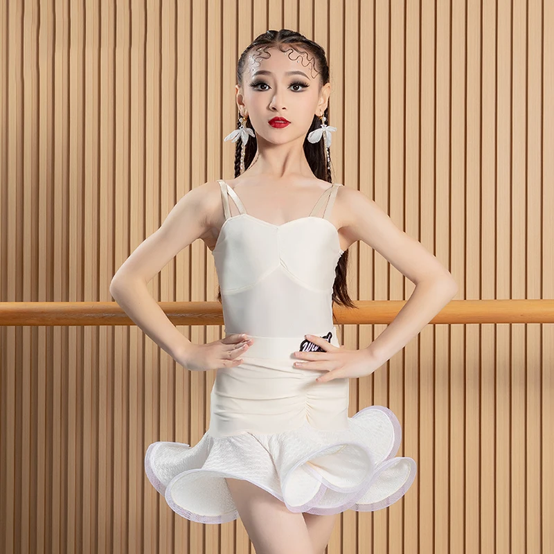 2024 New Summer White Sling Latin Dance Suit Children's Practice Clothes Girls' Performance Wear Competition Dance Costume XH342
2024 New Summer White Sling Latin Dance Suit Children's Practice Clothes Girls' Performance Wear Competition Dance Costume XH342