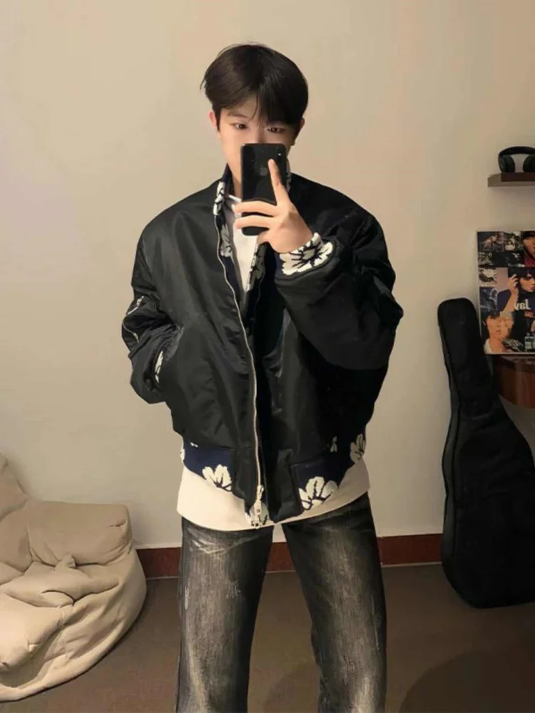 Мужская куртка-бомбер с цветочной вышивкой в американском стиле, куртка-пилот MA-1, бейсбольная куртка Cleanfit, осенняя модная свободная куртка
Мужская куртка-бомбер с цветочной вышивкой в американском стиле, куртка-пилот MA-1, бейсбольная куртка Cleanfit, осенняя модная свободная куртка