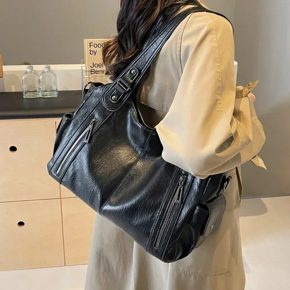 Soft Leather Shoulder Bags High Quality Large Capacity Bags for Women Fashion Zipper Interior Compartment Lady Travel Tote Bag
Soft Leather Shoulder Bags High Quality Large Capacity Bags for Women Fashion Zipper Interior Compartment Lady Travel Tote Bag