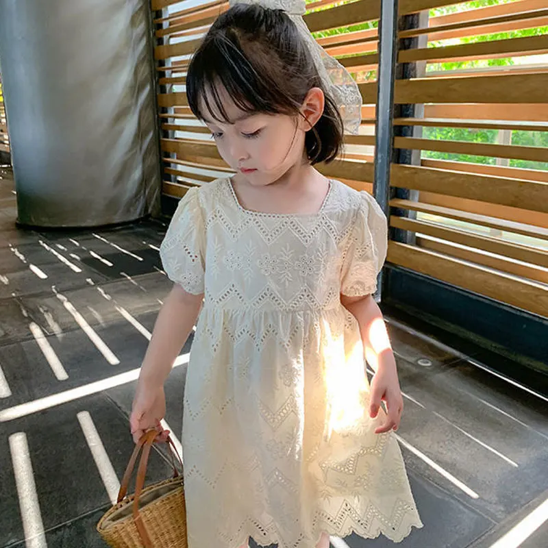 Girls Short Sleeve Cotton Dress Flower Printed Rural Vintage Casual Princess Kids Summer Lace Dresses Children Elbise #90-140
Girls Short Sleeve Cotton Dress Flower Printed Rural Vintage Casual Princess Kids Summer Lace Dresses Children Elbise #90-140