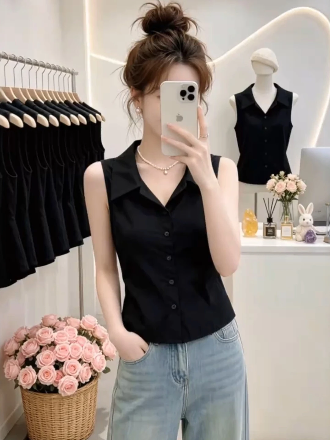 Summer New Style Korean Simple Commuter Versatile Slimming Fashionable Personality Collar Sleeveless Shirt Women's Top
Summer New Style Korean Simple Commuter Versatile Slimming Fashionable Personality Collar Sleeveless Shirt Women's Top