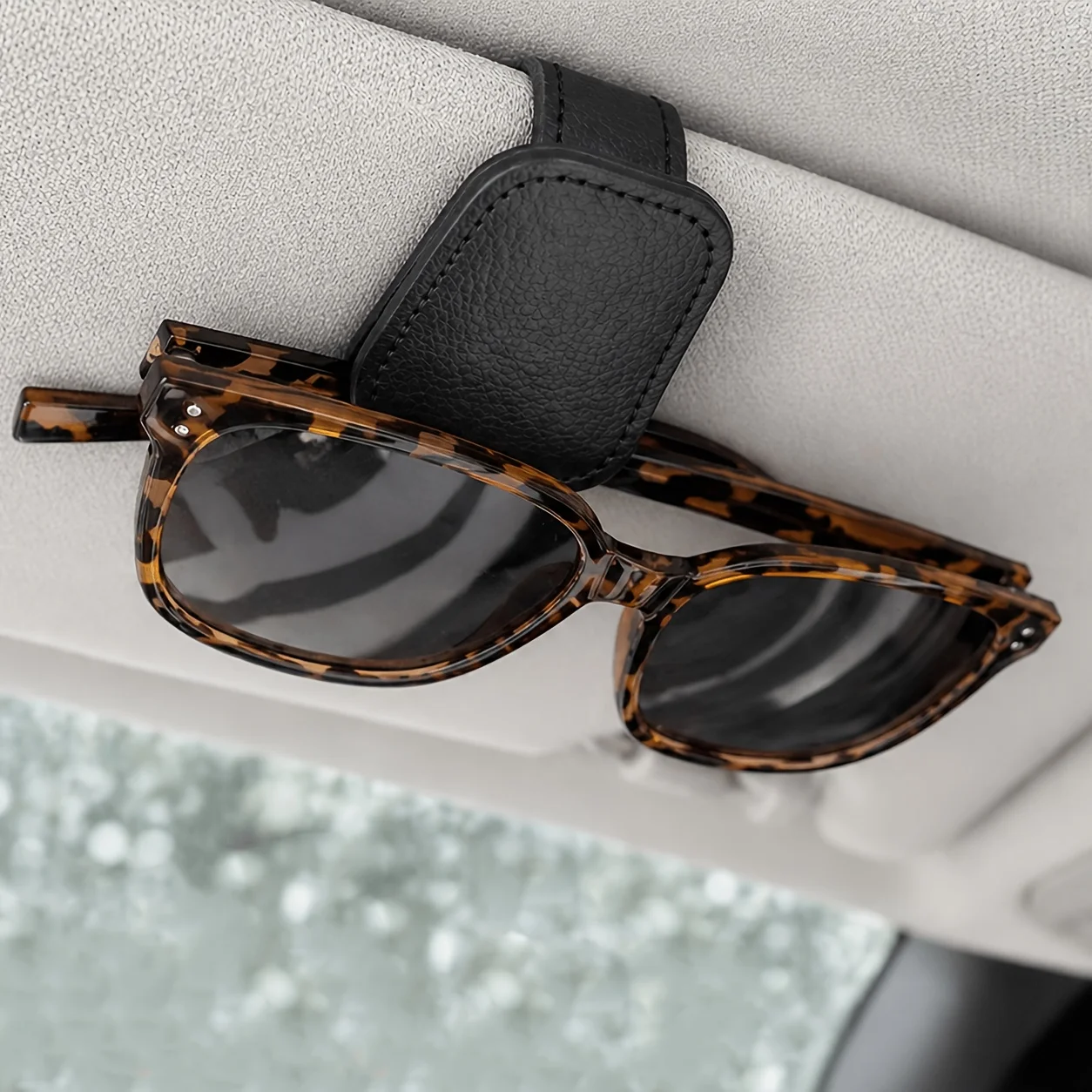 Universal Car Sun Visor Glasses Clip, PVC Material, Auto Eyeglasses Holder, Vehicle Interior Accessorie, Eyewear Storage Bracket
Universal Car Sun Visor Glasses Clip, PVC Material, Auto Eyeglasses Holder, Vehicle Interior Accessorie, Eyewear Storage Bracket