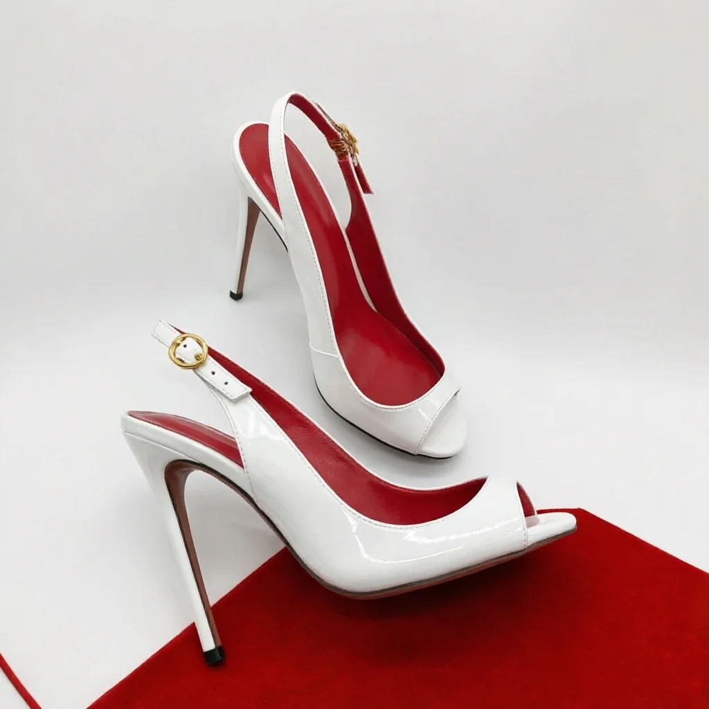 New white back empty flat high-heeled sandals with exposed toes for commuting, versatile and comfortable sandals for women
New white back empty flat high-heeled sandals with exposed toes for commuting, versatile and comfortable sandals for women