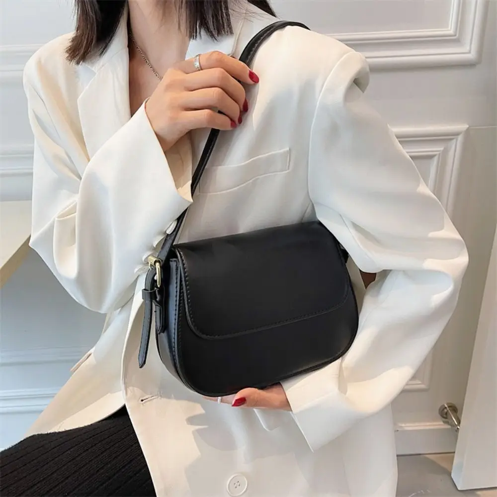 Square Flap Crossbody Shoulder Bag Korean Style Coin Purse PU Shoulder Bag Leather Solid Color Women Crossbody Bag Underarm 
Square Flap Crossbody Shoulder Bag Korean Style Coin Purse PU Shoulder Bag Leather Solid Color Women Crossbody Bag Underarm
